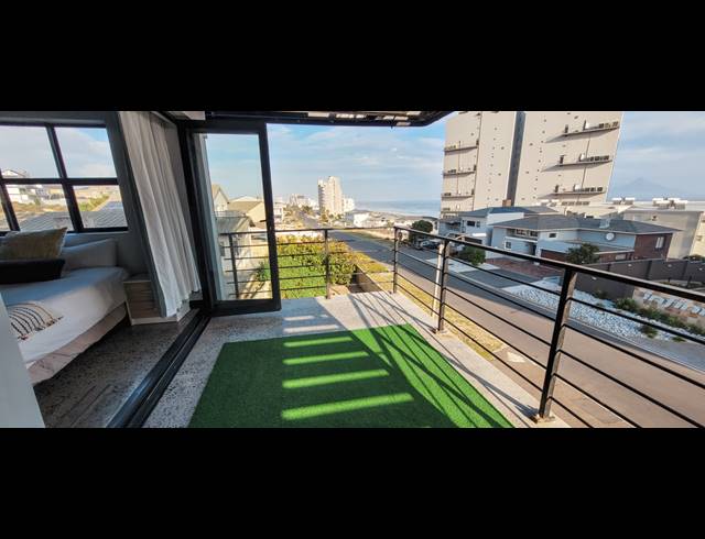 0.5 BEDROOM APARTMENT SOLD IN WEST BEACH